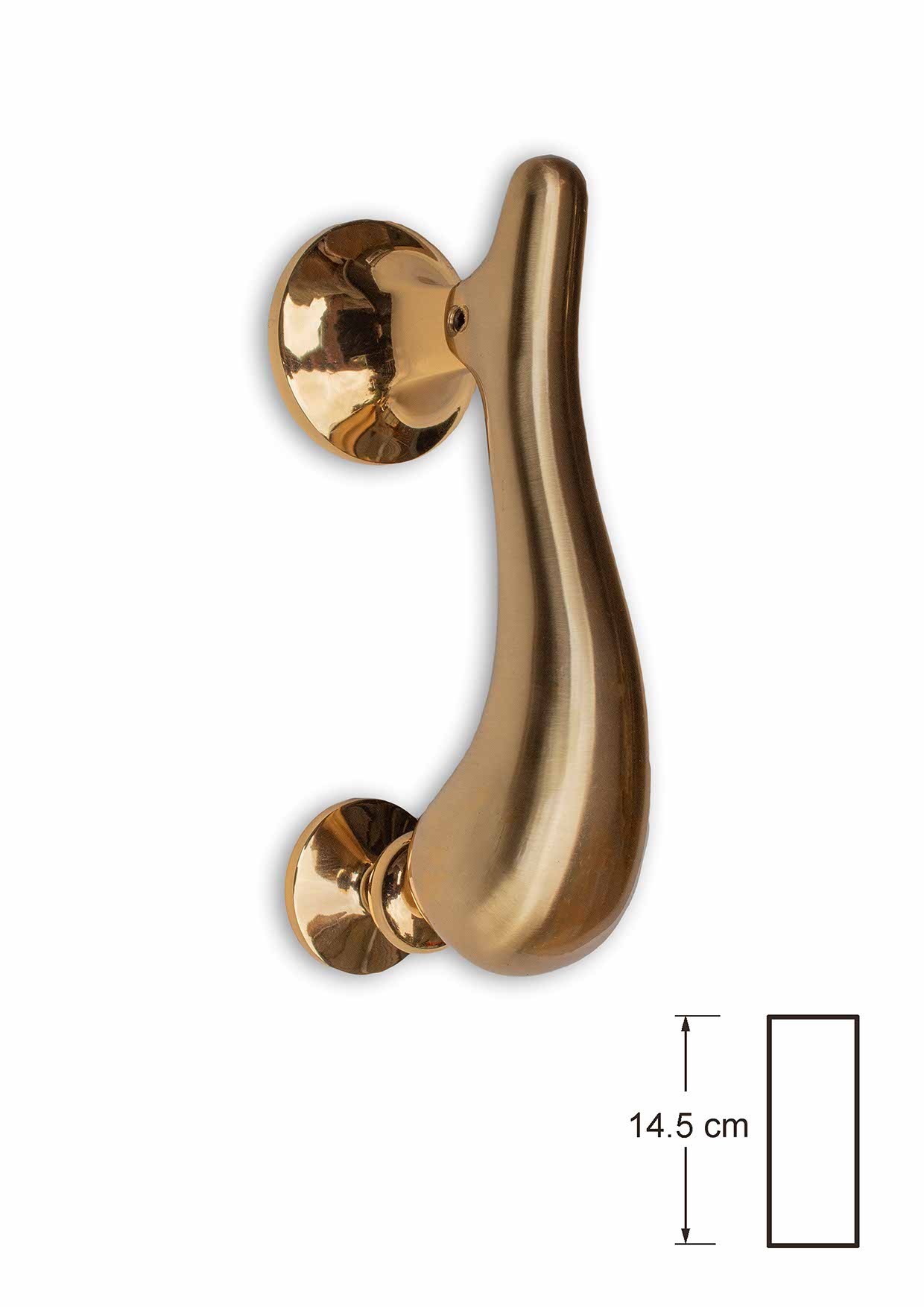 Bespoke Brass Knockers: Elegant Entryway Statement Pieces for Your Home